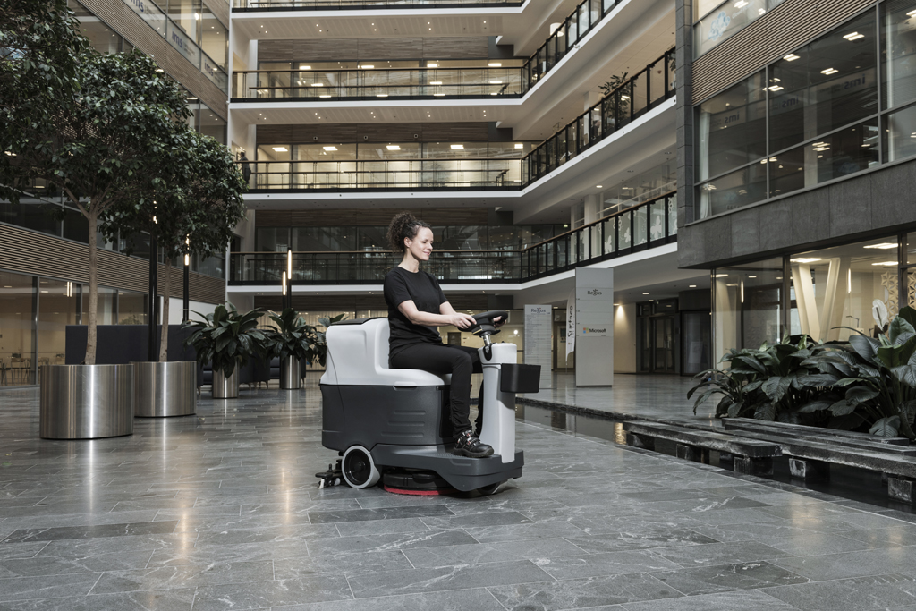 podlahovy-myci-stroj_CL-2000-2